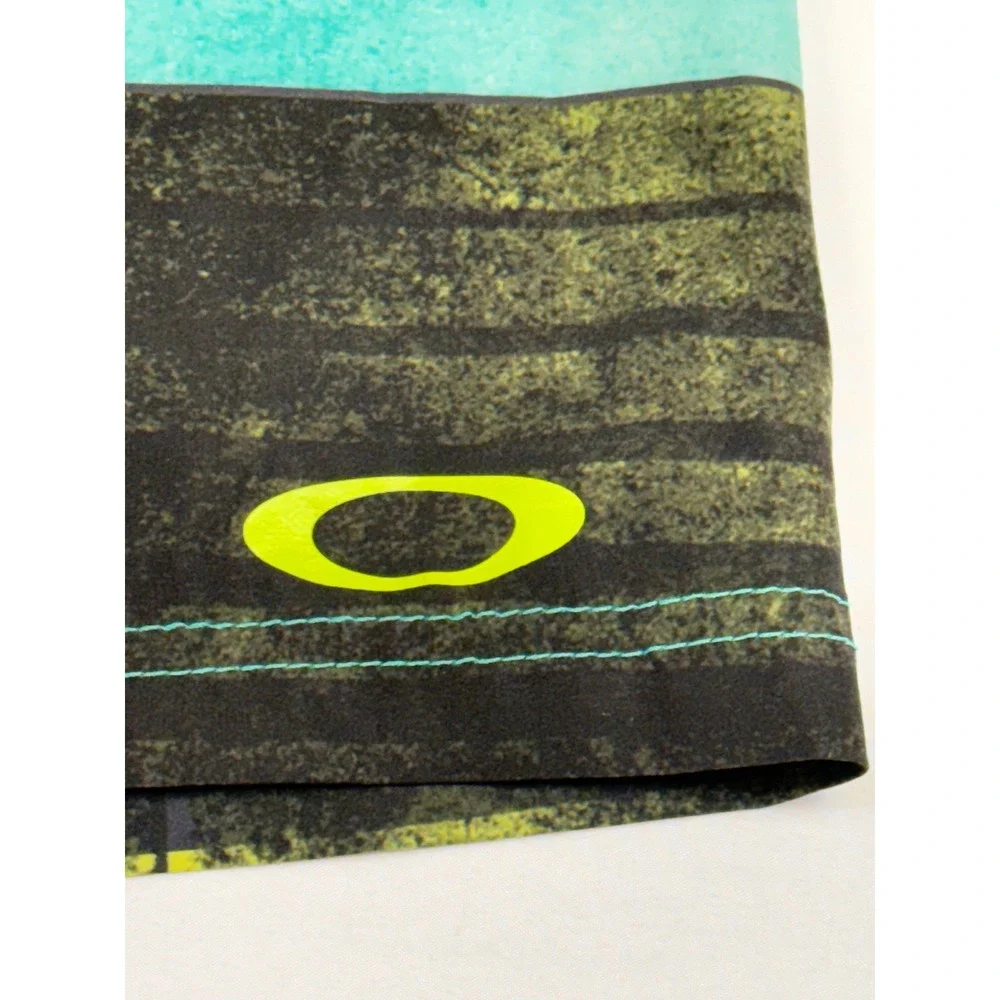 Oakley Men's Striped Board Shorts Black Teal Neon Yellow‎ Size 36